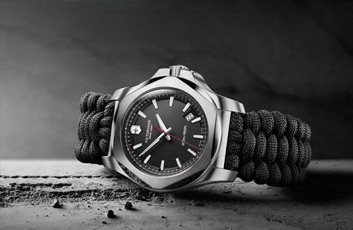 How to wind a Victorinox watch with watch winder box