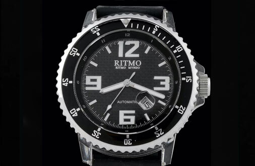 Wie man eine Ritmo Mundo-Uhr mit einem Uhrenbeweger aufzieht