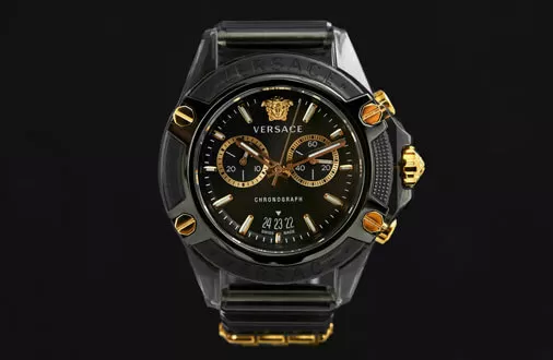 So ziehen Sie eine Versace-Uhr mit einem Uhrenbeweger auf