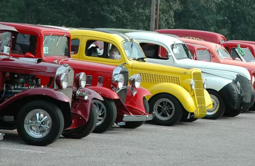 Machen Sie eine Zeitreise: Vintage-Uhren- und Antiquitätenmesse