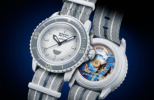 How to read the hygrometer on the watch dial?