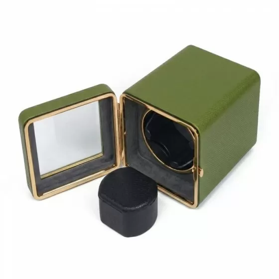 Interno verde celadon del carica orologi Roroos in pelle verde oliva con cuscino memory foam