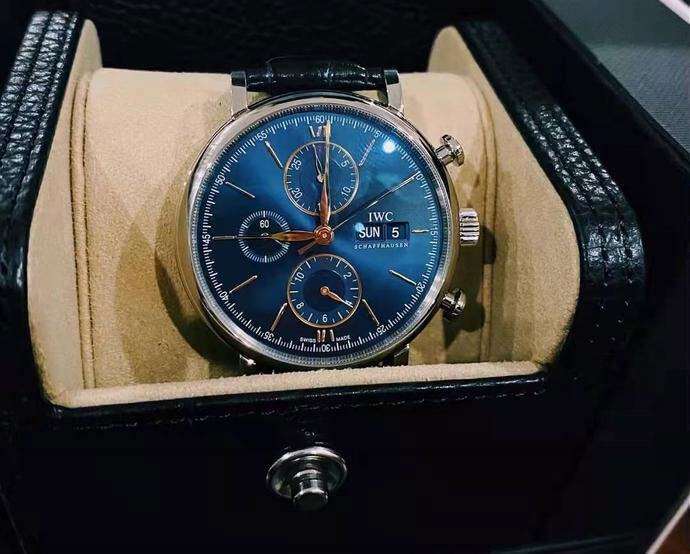 Uhr für 30 Jahre alt