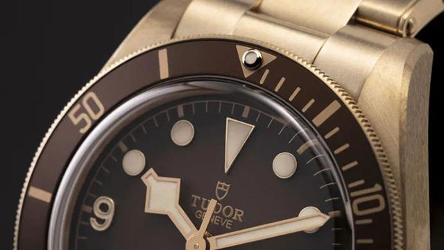 Transfer bezel