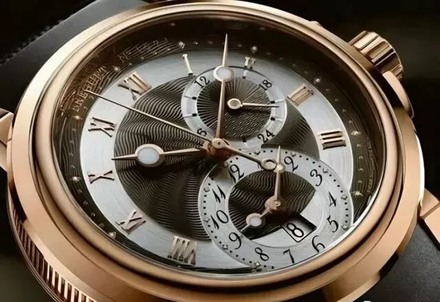 Independent sub-dial