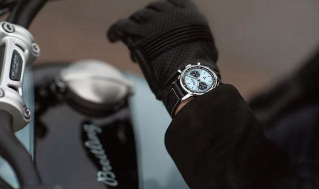 Breitling × Triumph Motorcycle