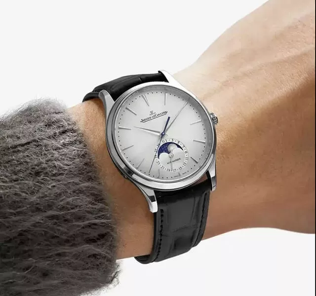 Tragen Sie so oft wie möglich eine Gürteluhr